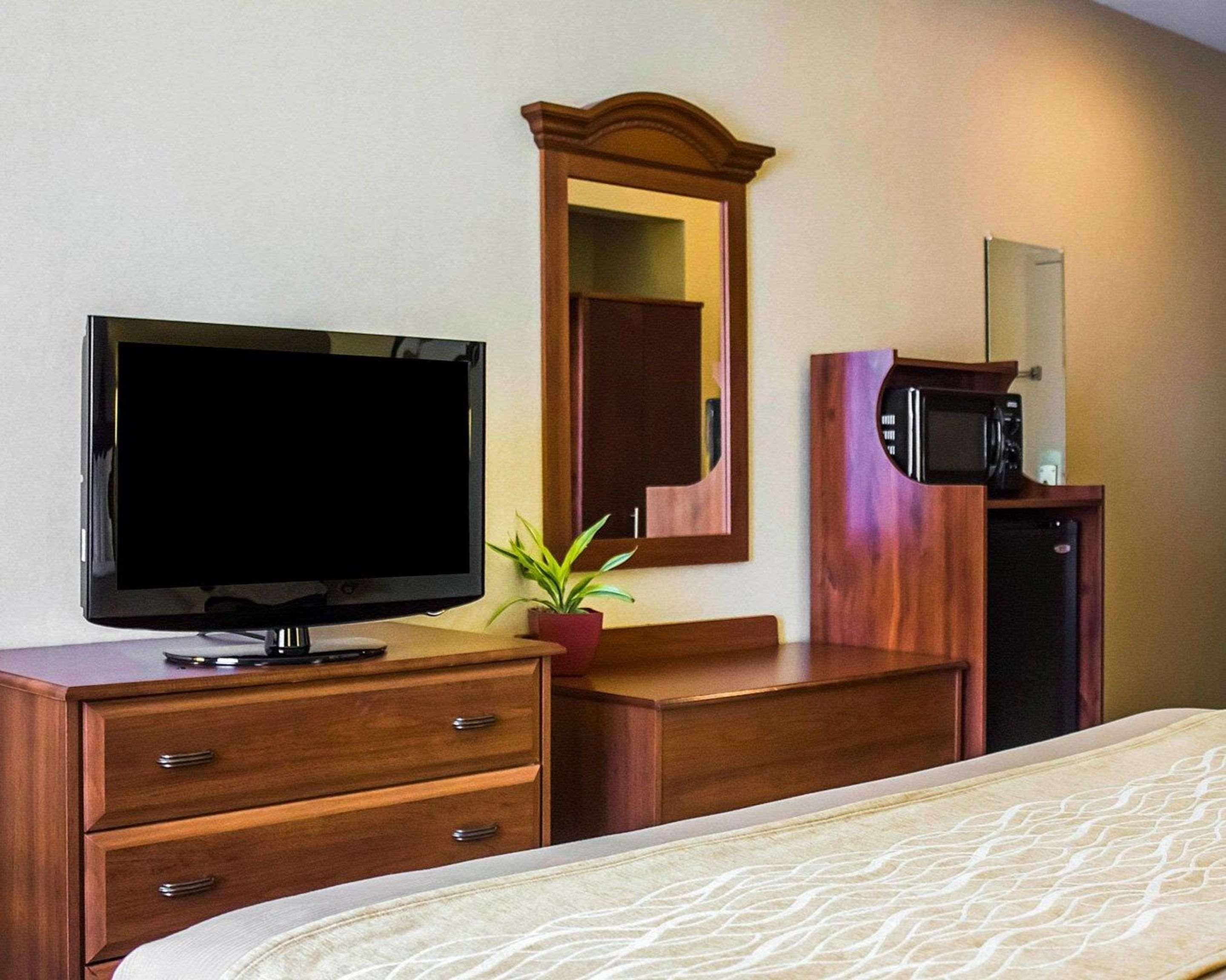 Comfort Inn Guilford Near I-95 Kültér fotó