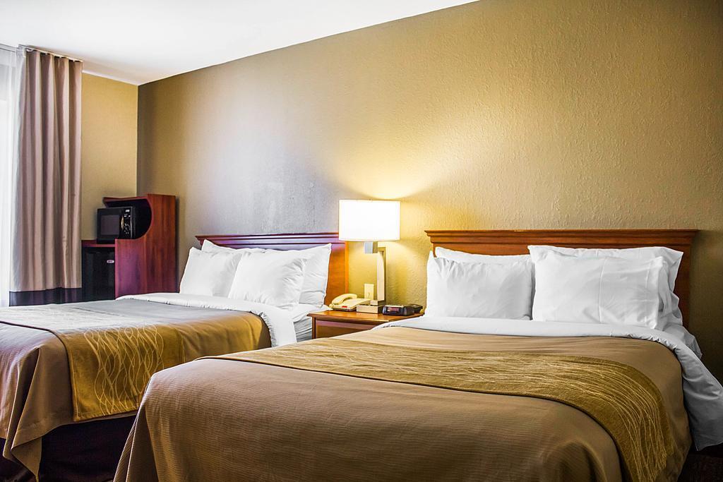Comfort Inn Guilford Near I-95 Kültér fotó